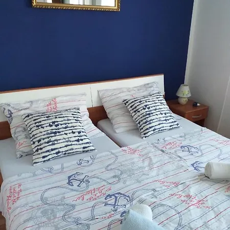 Apartment Dominik *