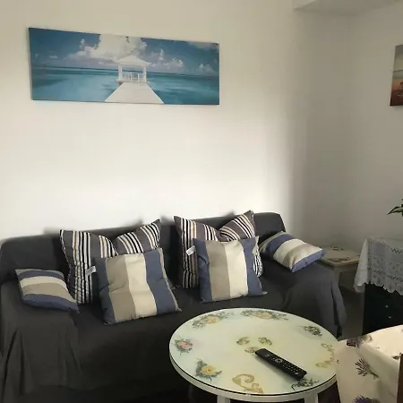 Apartment Dominik *